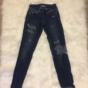 American Eagle dark wash skinny jeans